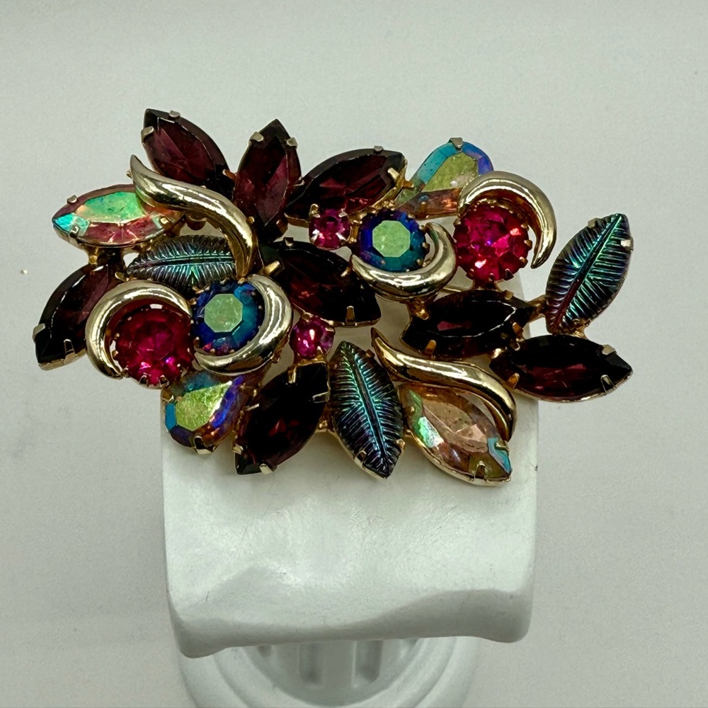 Vintage Regency Fruit Salad Glass Rhinestones Pin Brooch Amethyst Color Unsigned